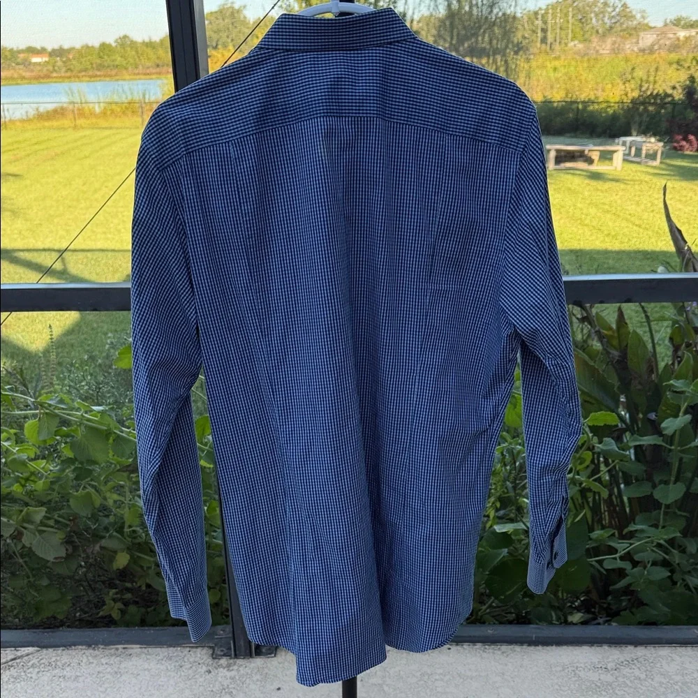 Banana Republic slim fit Navy & light blue checked Plaid Button Down Shirt